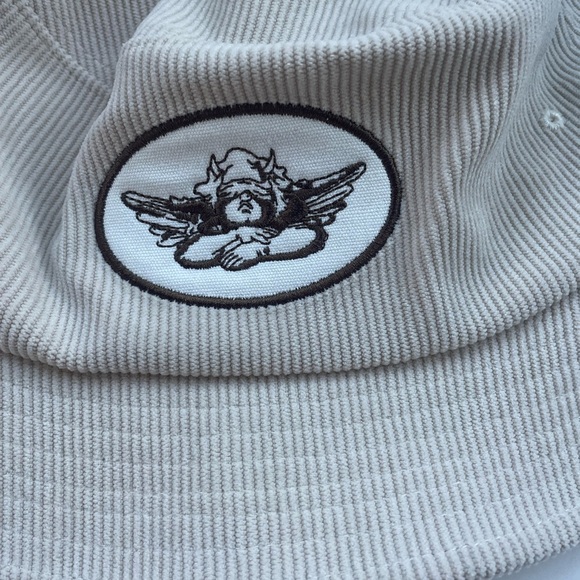 NWOT Boys Lie UO Exclusive Corduroy Bucket Hat - Picture 7 of 9